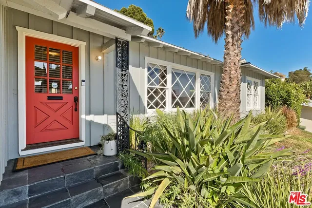 $1,299,000 | 4465 Don Miguel Drive, Los Angeles, CA 90008