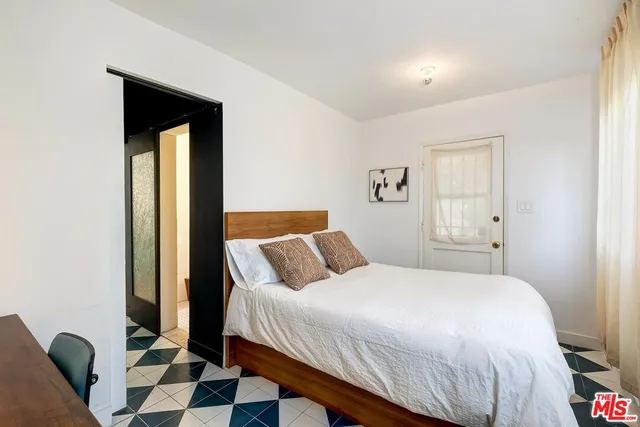 $1,299,000 | 4465 Don Miguel Drive, Los Angeles, CA 90008