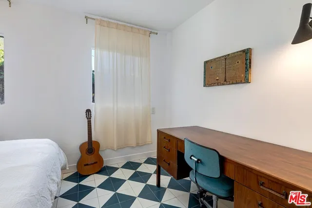 $1,299,000 | 4465 Don Miguel Drive, Los Angeles, CA 90008