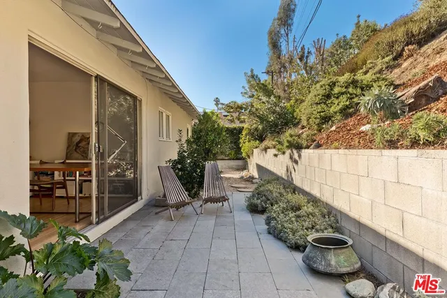 $1,299,000 | 4465 Don Miguel Drive, Los Angeles, CA 90008