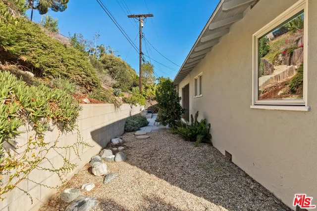 $1,299,000 | 4465 Don Miguel Drive, Los Angeles, CA 90008