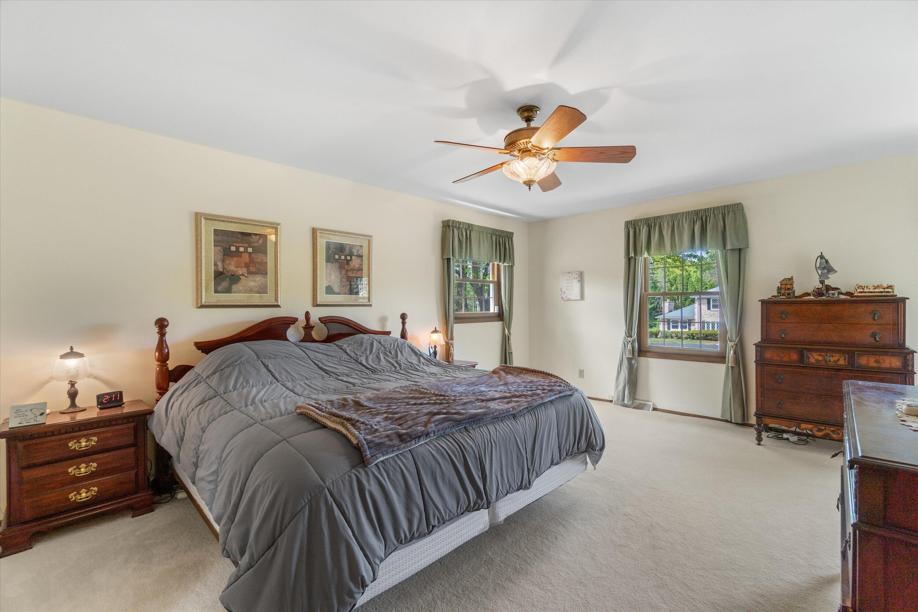 15655 Monet Court Brookfield, WI 53005 - Photo 27 of 60 12-DSC05148