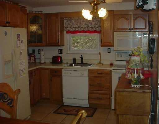 234 Hillendale Road Pittsburgh, PA 15237 - Photo 4 of 8