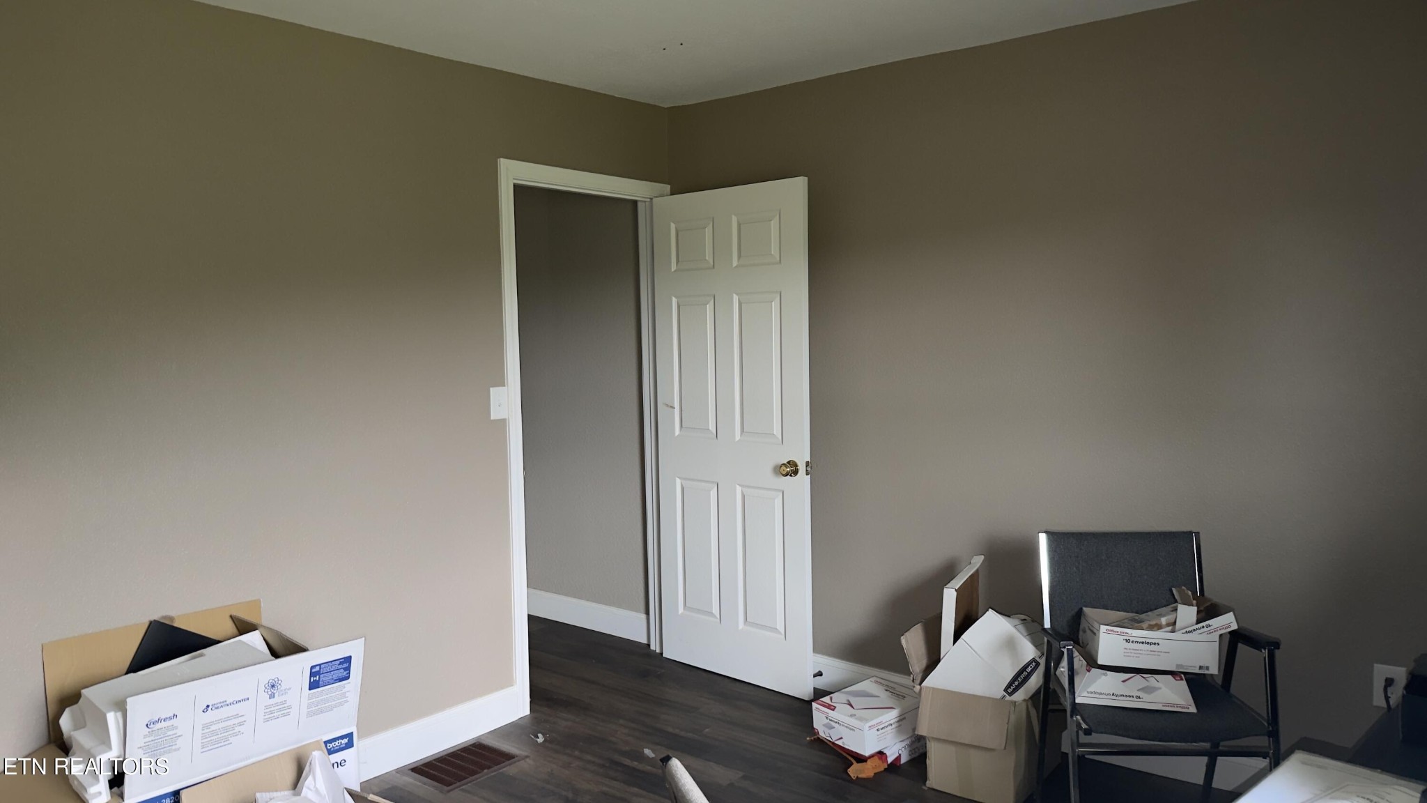 2662 Louisville Road Maryville, TN 37801 - Photo 24 of 60 a view of a workspace with furniture and wooden floor