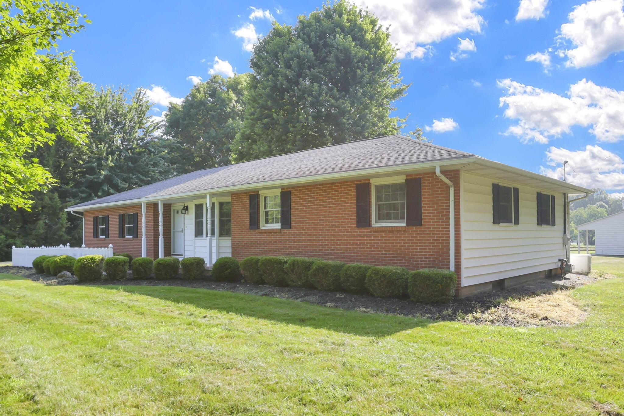 274 North Galena Road Sunbury, OH 43074 - Photo 4 of 61 4-web-or-mls-0D3A9797 - Copy
