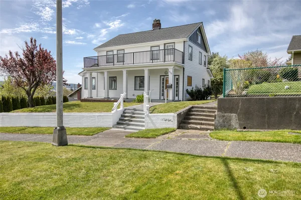 $675,000 | 713 North Broadway Street, Aberdeen, WA 98520