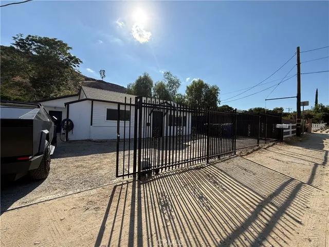 $650,000 | 30160 San Martinez Road, Castaic, CA 91384