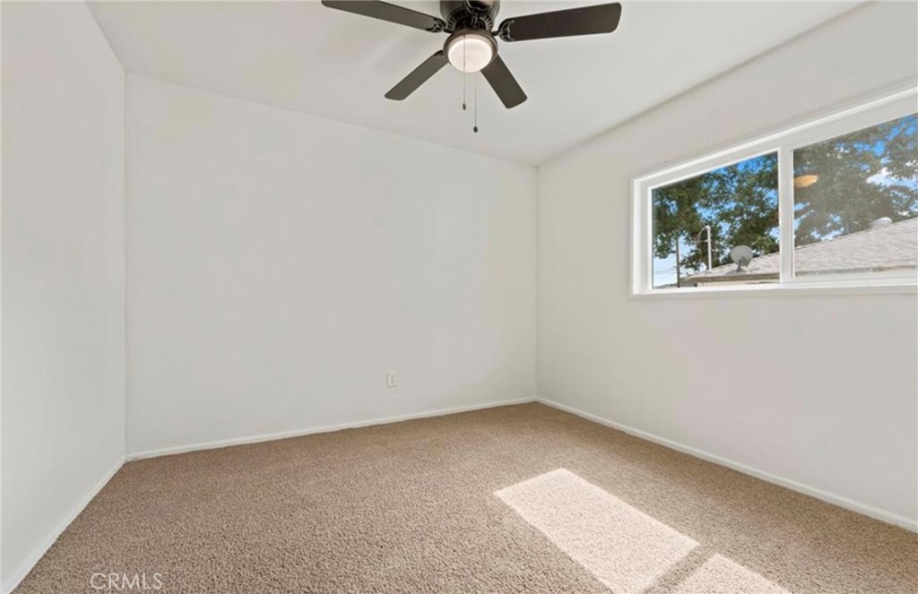 30160 San Martinez Road Castaic, CA 91384 - Photo 13 of 39