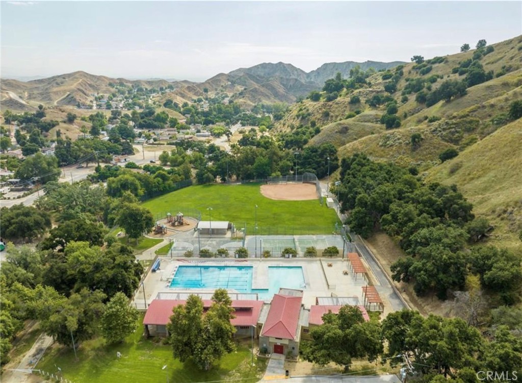 30160 San Martinez Road Castaic, CA 91384 - Photo 7 of 39