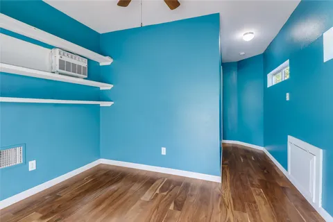 $500,000 | 1105 West 43rd Street, Austin, TX 78756