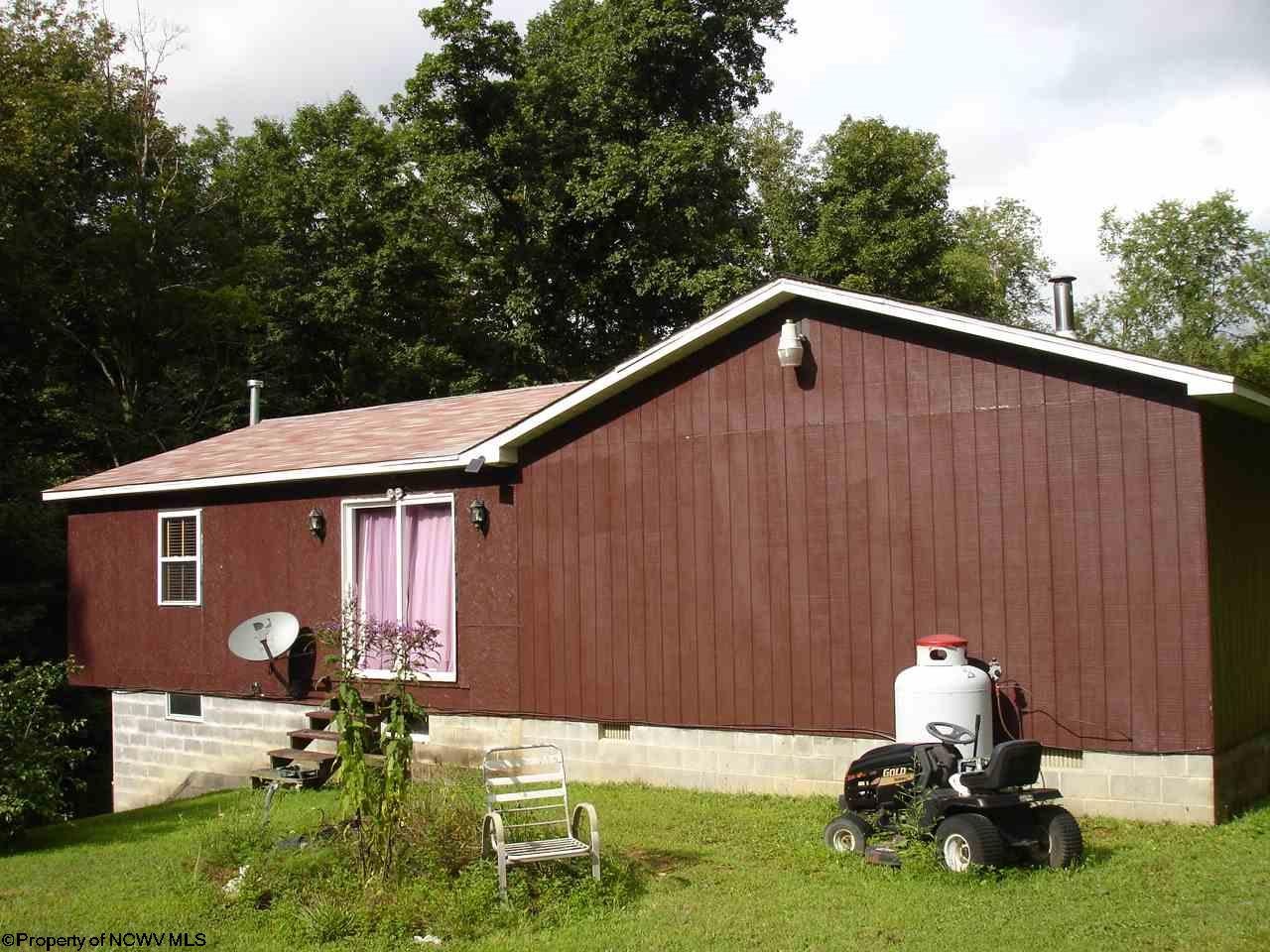 358 Pell Road Newburg, WV 26410 - Photo 3 of 17 Gallery Image 3