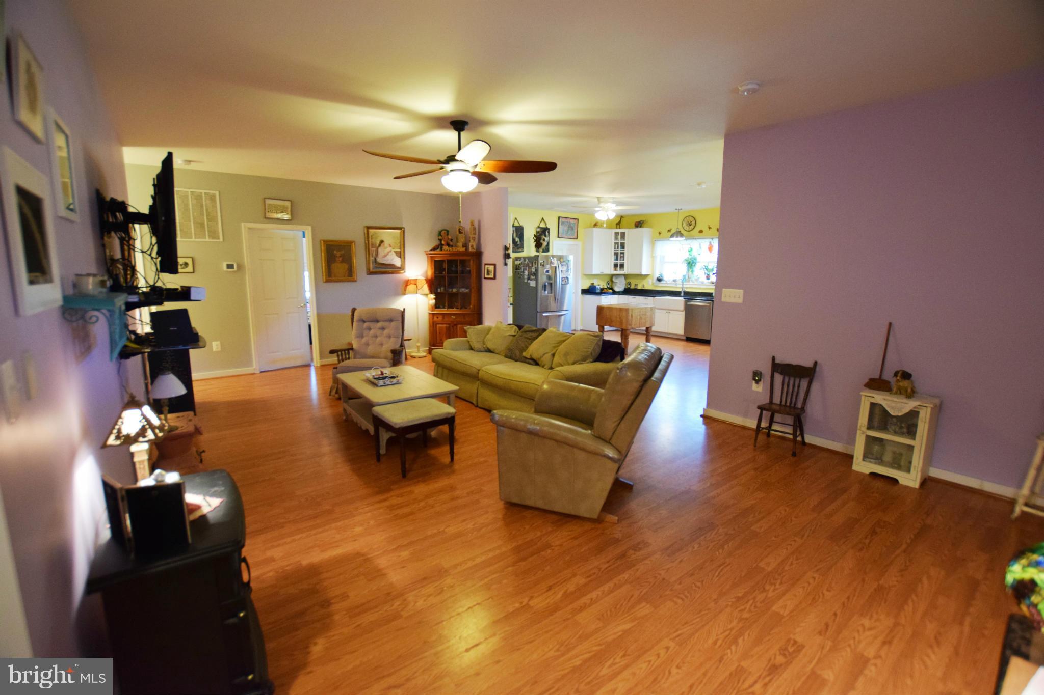 5010 Ten Oaks Road Dayton, MD 21036 - Photo 11 of 29 Family Room