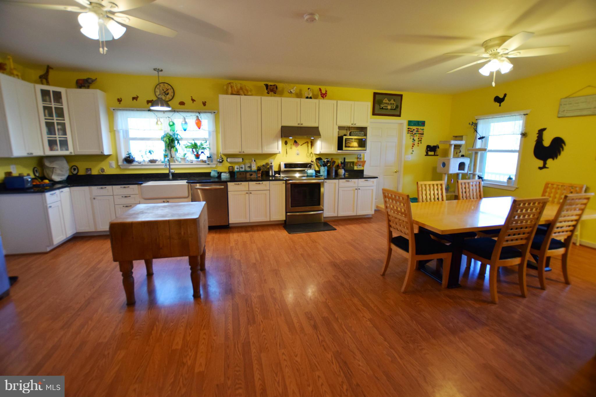 5010 Ten Oaks Road Dayton, MD 21036 - Photo 6 of 29 Kitchen