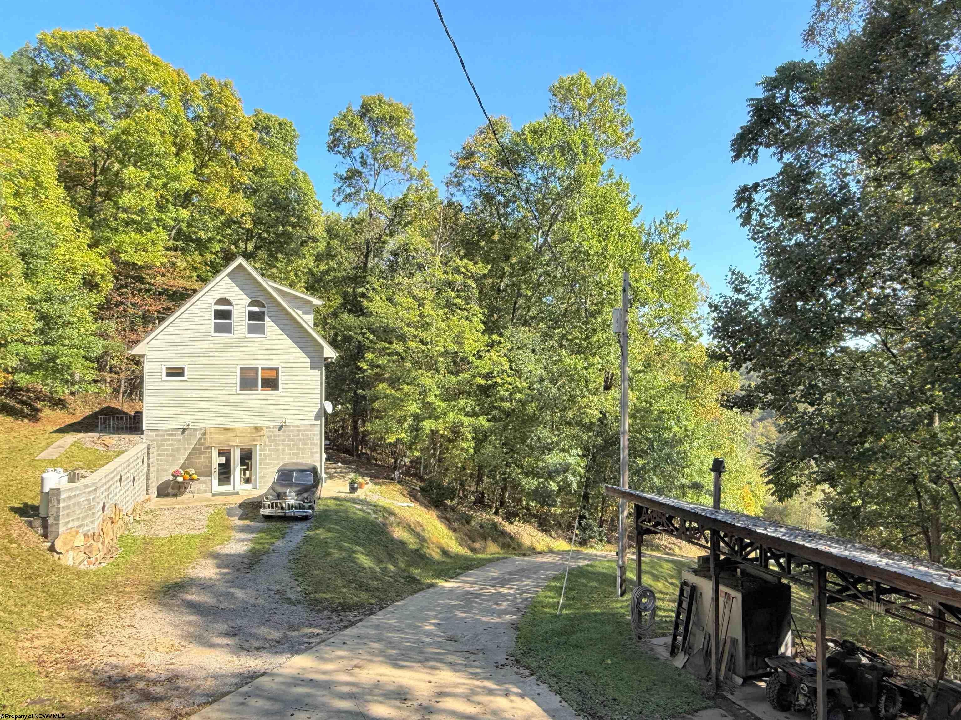 1503 Hovatter Road Thornton, WV 26440 - Photo 4 of 48 Gallery Image 4