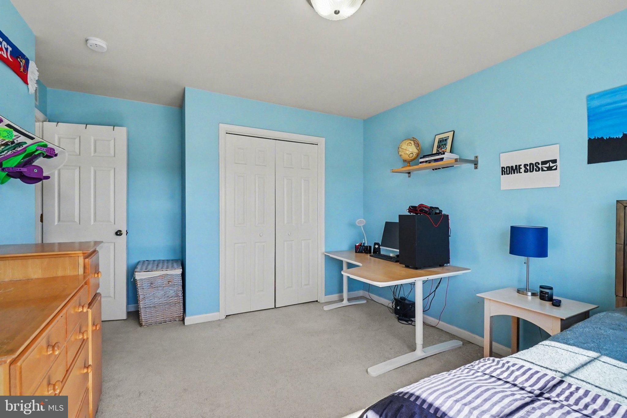 44 Oak Avenue Halifax, PA 17032 - Photo 20 of 33 a room with furniture and a window