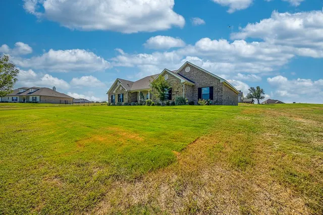 $3,000 | 105 Kathy Stephens Avenue, Springtown, TX 76082