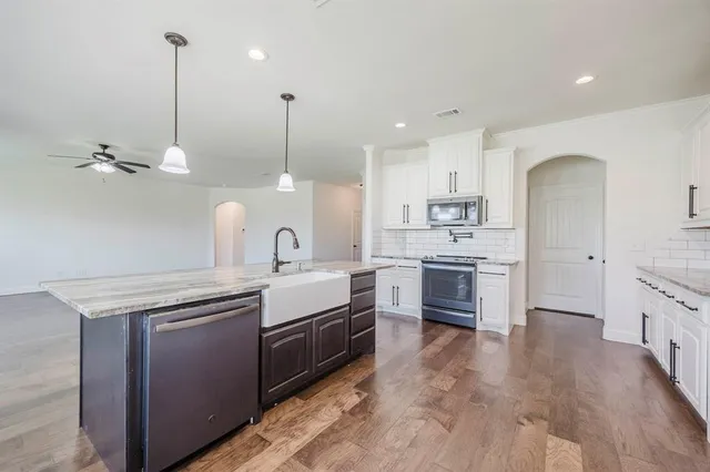 $3,000 | 105 Kathy Stephens Avenue, Springtown, TX 76082