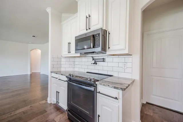 $3,000 | 105 Kathy Stephens Avenue, Springtown, TX 76082