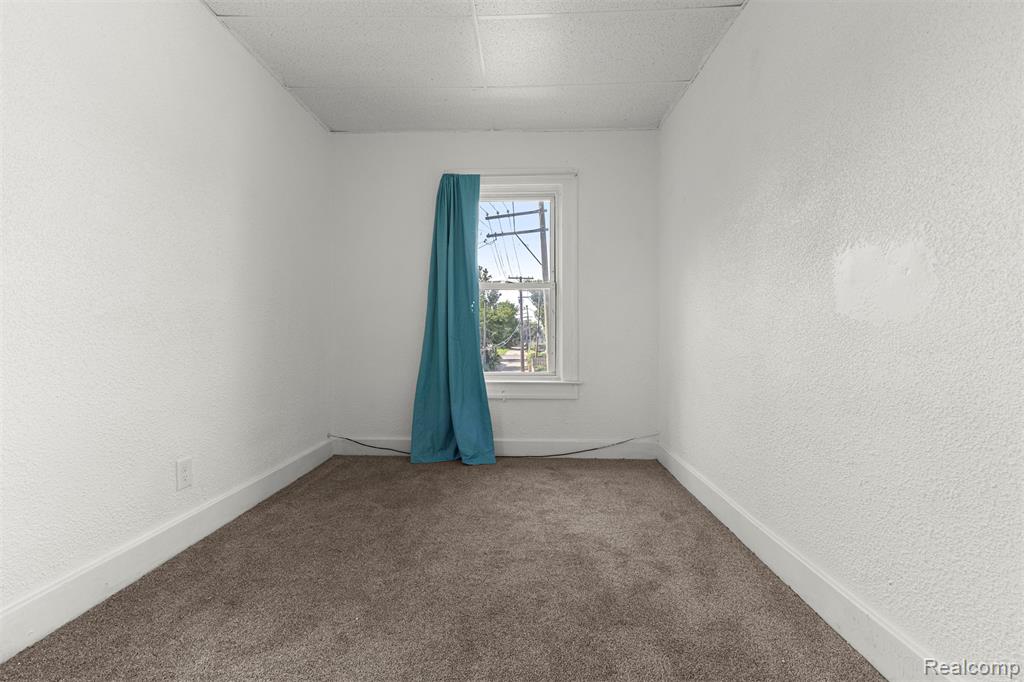 8889 Lane Street Detroit, MI 48209 - Photo 25 of 38