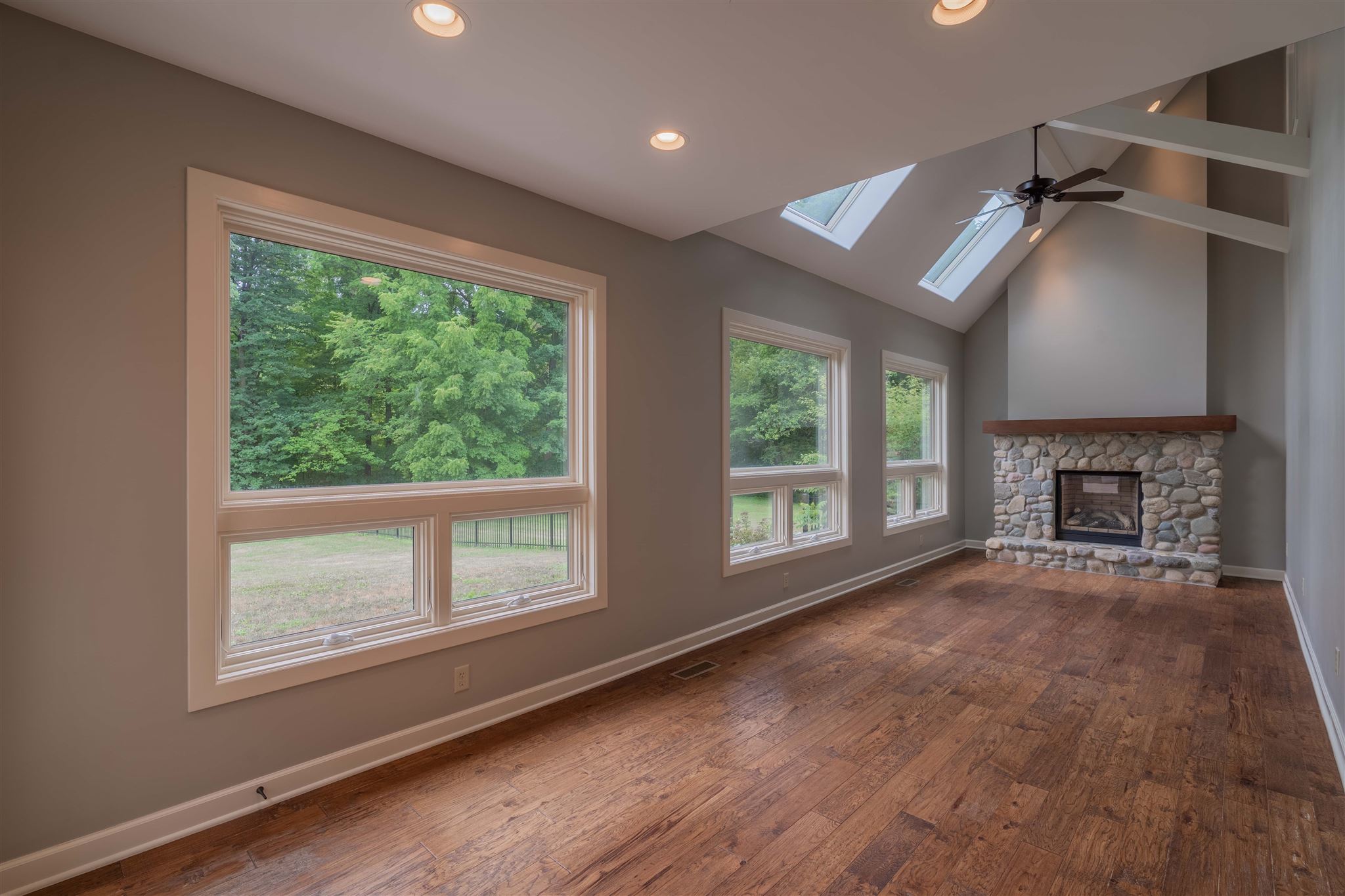 11515 Ernst Road Roanoke, IN 46783 - Photo 20 of 36 Gallery Image 20