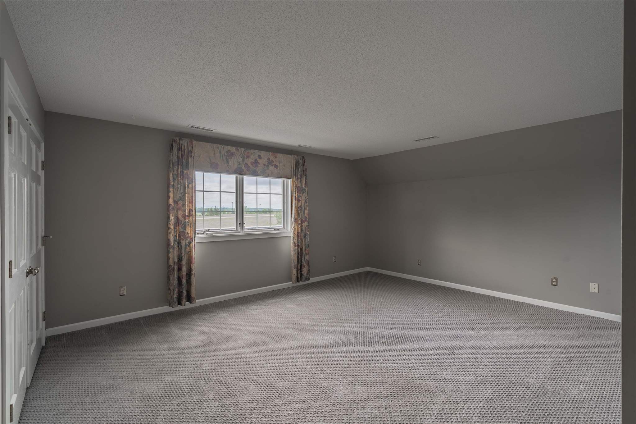 11515 Ernst Road Roanoke, IN 46783 - Photo 25 of 36 Gallery Image 25