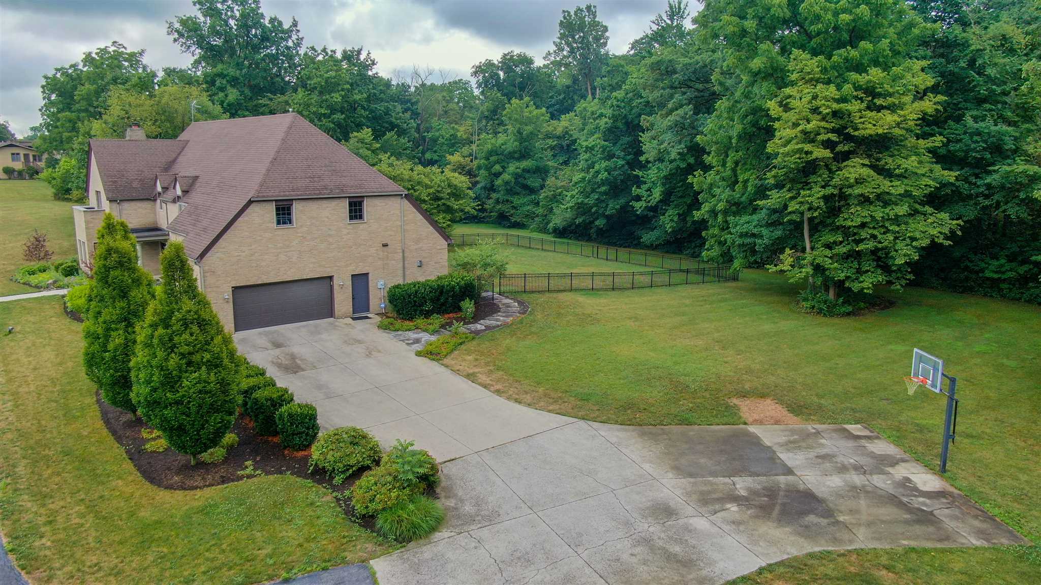 11515 Ernst Road Roanoke, IN 46783 - Photo 5 of 36 Gallery Image 5