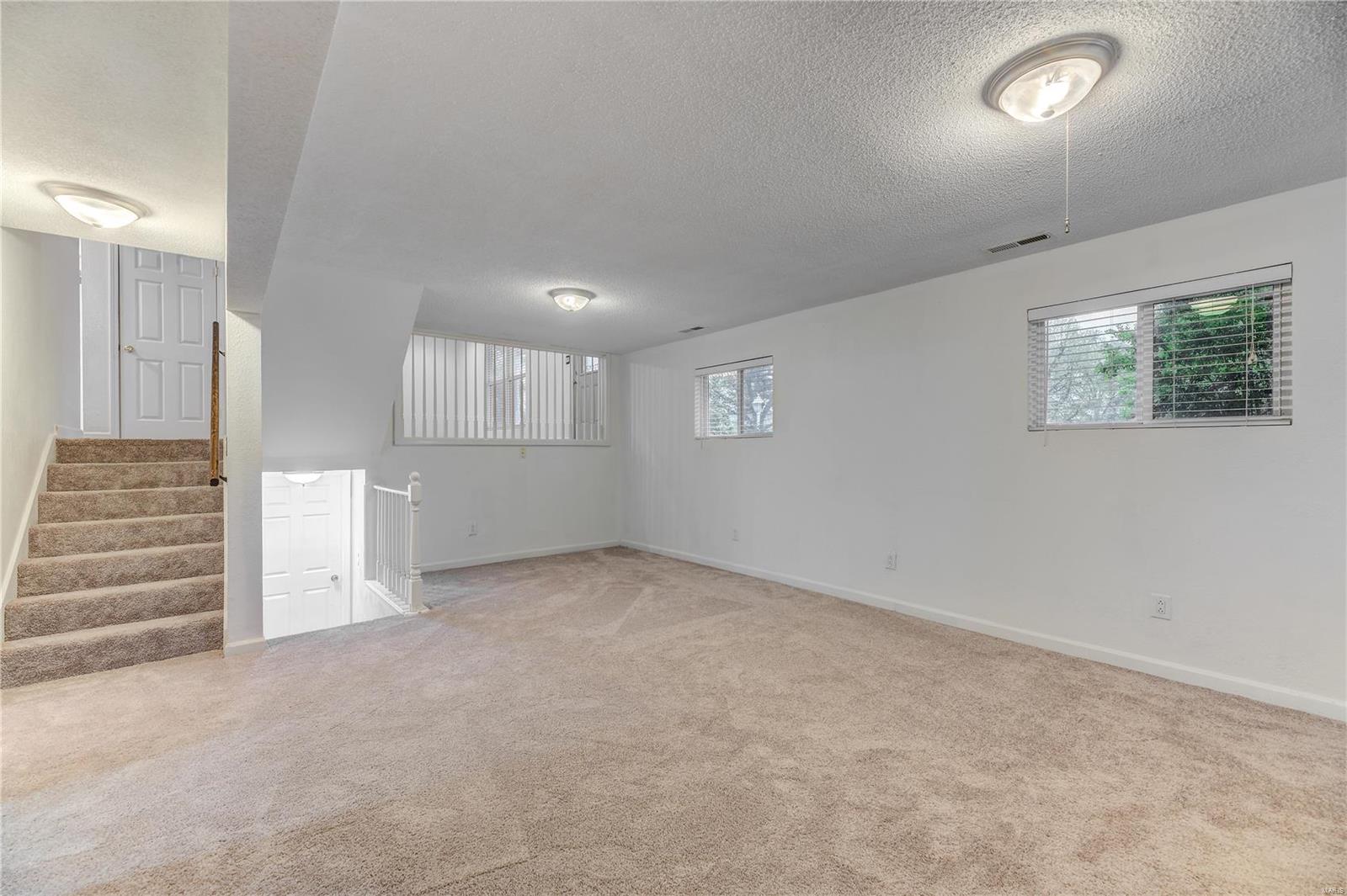 48 Country Hill Road St. Peters, MO 63376 - Photo 11 of 20 Gallery Image 11