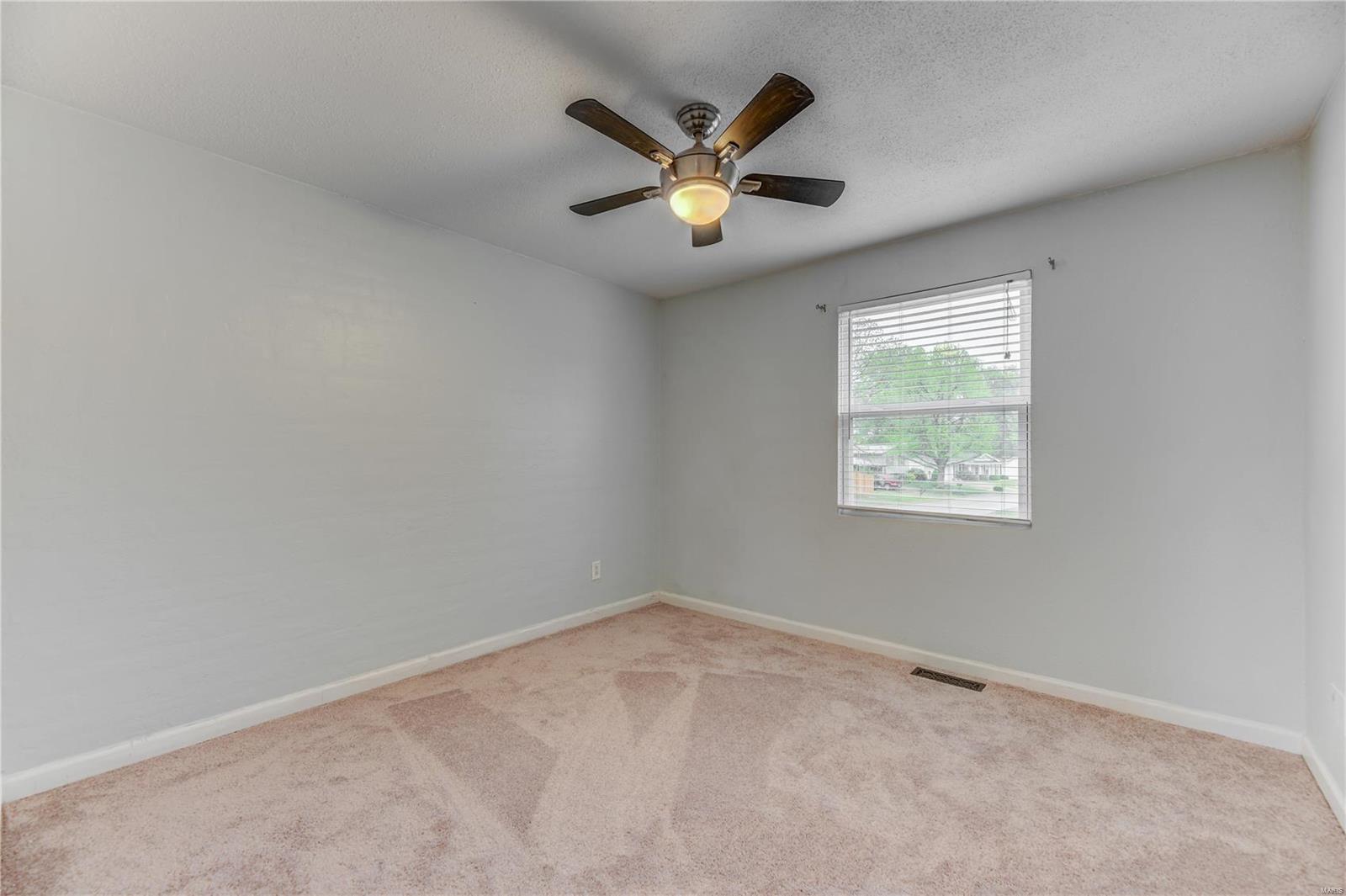 48 Country Hill Road St. Peters, MO 63376 - Photo 15 of 20 Gallery Image 15