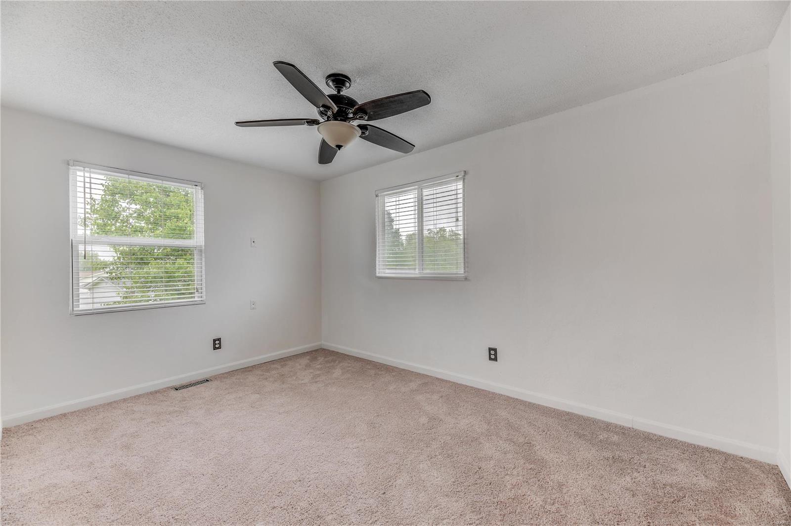 48 Country Hill Road St. Peters, MO 63376 - Photo 16 of 20 Gallery Image 16