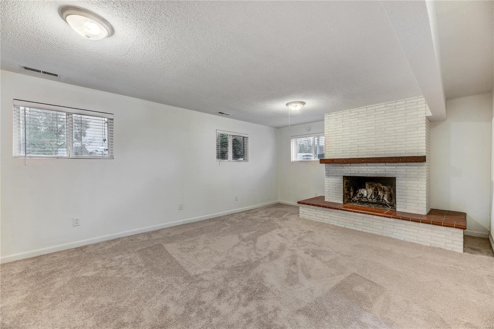 48 Country Hill Road St. Peters, MO 63376 - Photo 10 of 20 Gallery Image 10