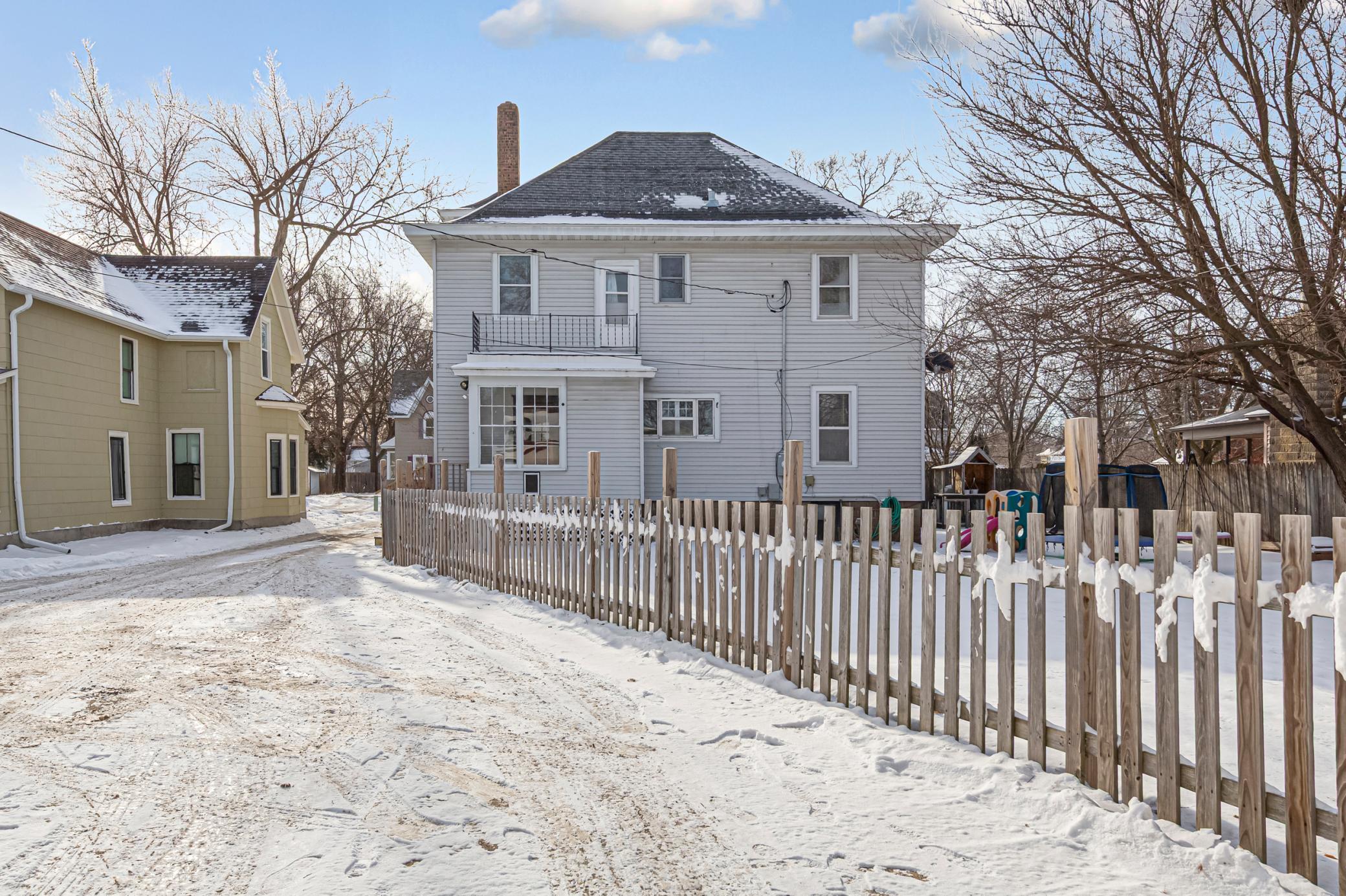 322 8th Street Northwest Faribault, MN 55021 - Photo 16 of 71