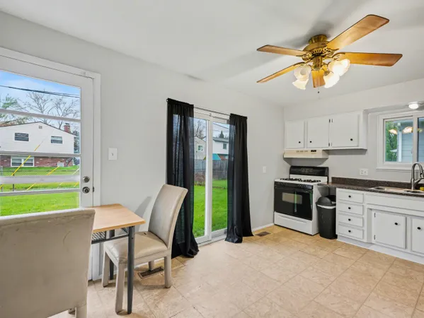 $274,900 | 12217 Wheaton Drive, Sterling Heights, MI 48313