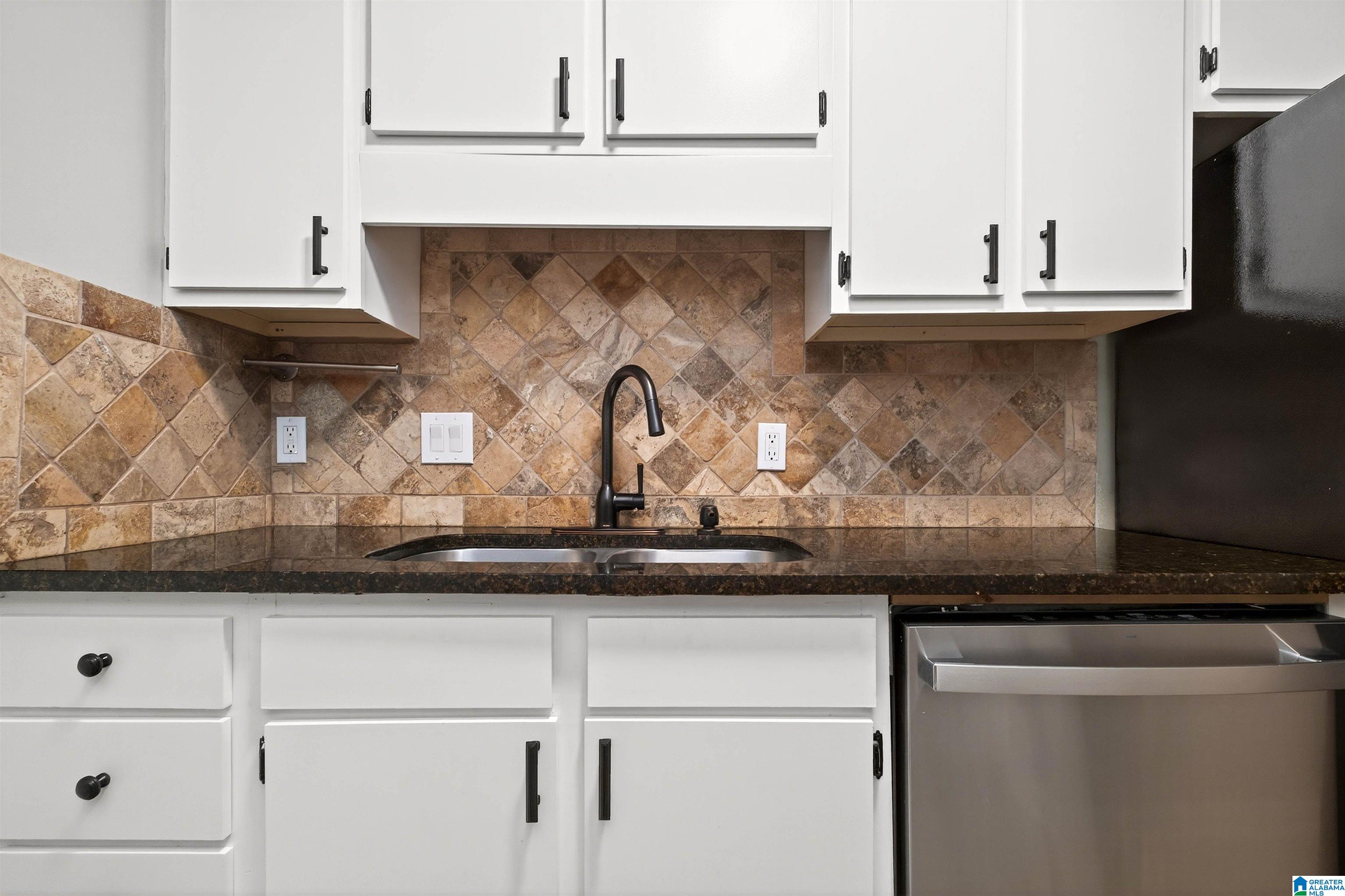 3350 Altamont Road South, Unit E3 Birmingham, AL 35205 - Photo 12 of 26 Gallery Image 12