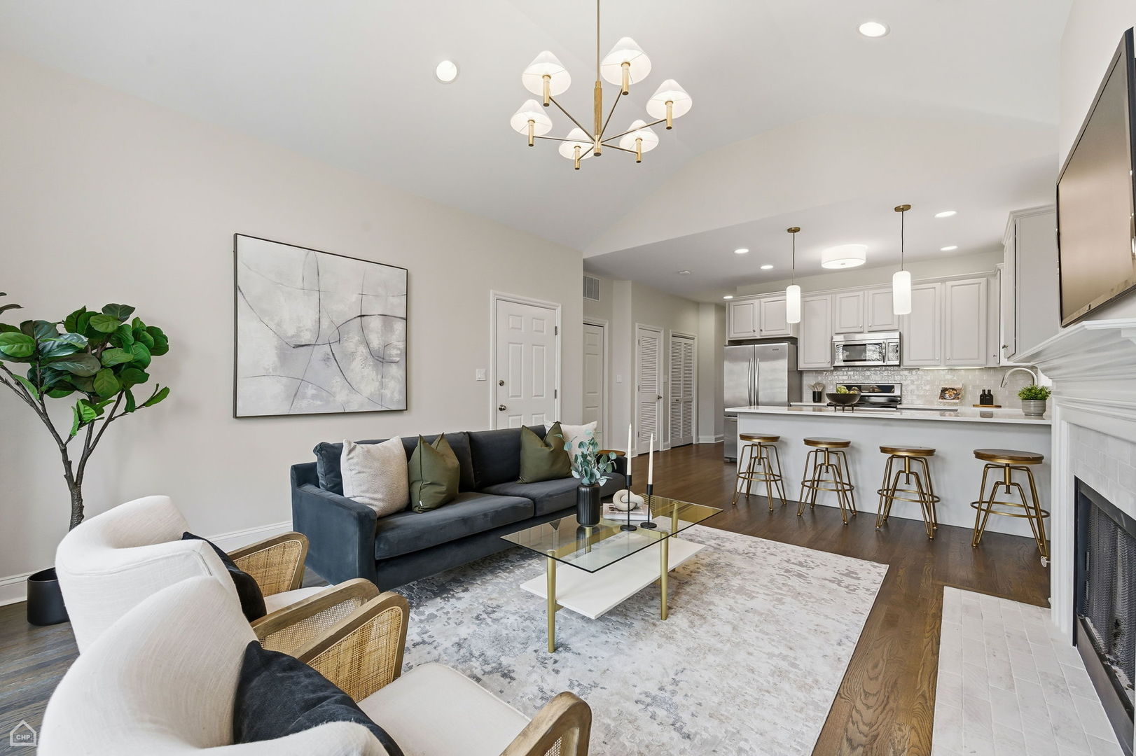 1035 West Taylor Street, Unit 3 Chicago, IL 60607 - Photo 4 of 13 Gallery Image 4