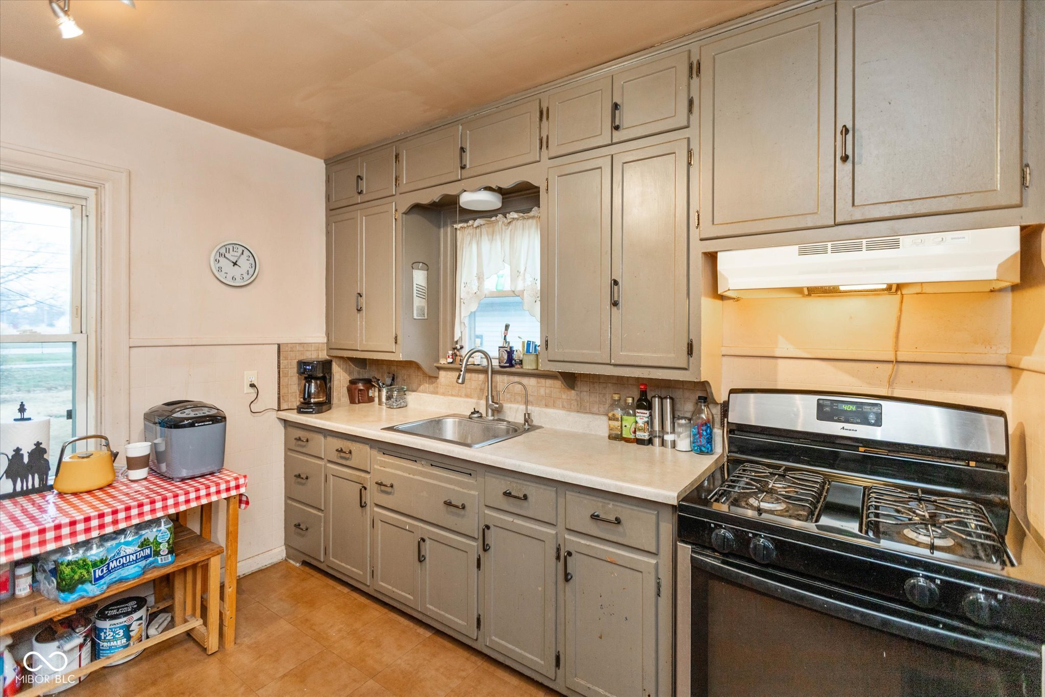 5404 Speedway Drive Speedway, IN 46224 - Photo 7 of 16