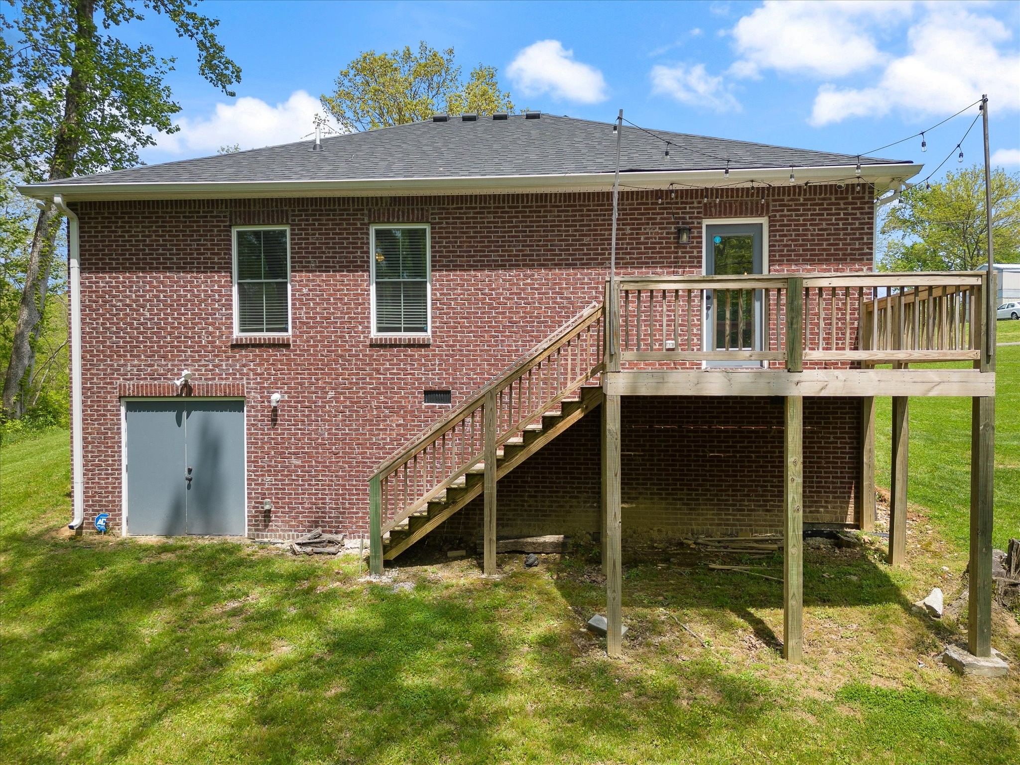 7452 South Swift Road Goodlettsville, TN 37072 - Photo 24 of 27 a house view with a garden space