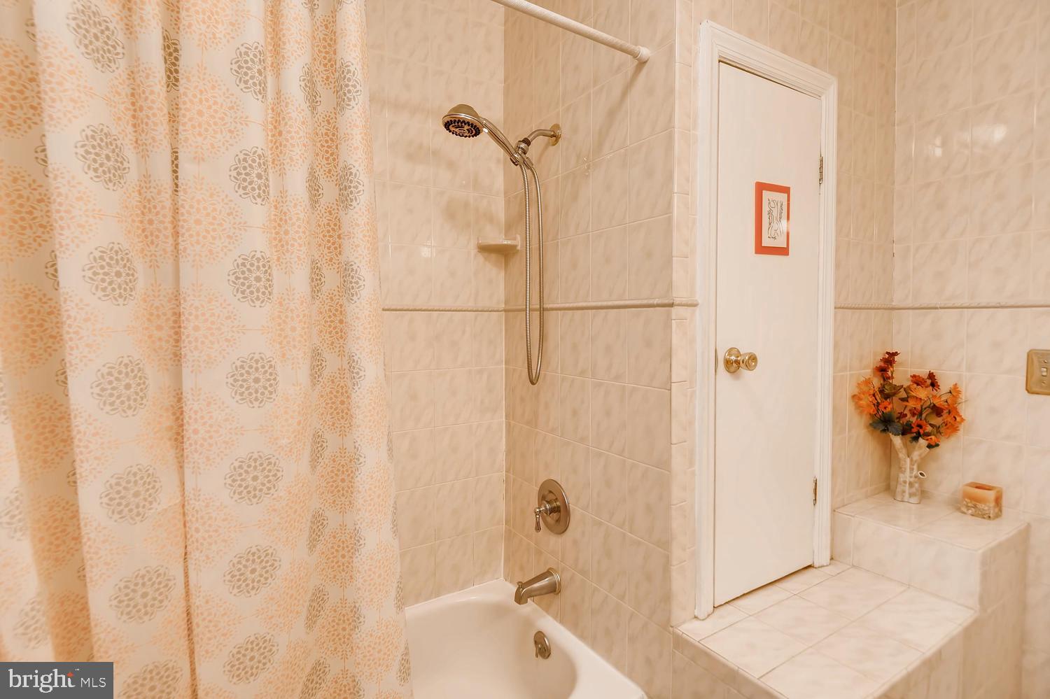 4015 Fallstaff Road Baltimore, MD 21215 - Photo 17 of 28