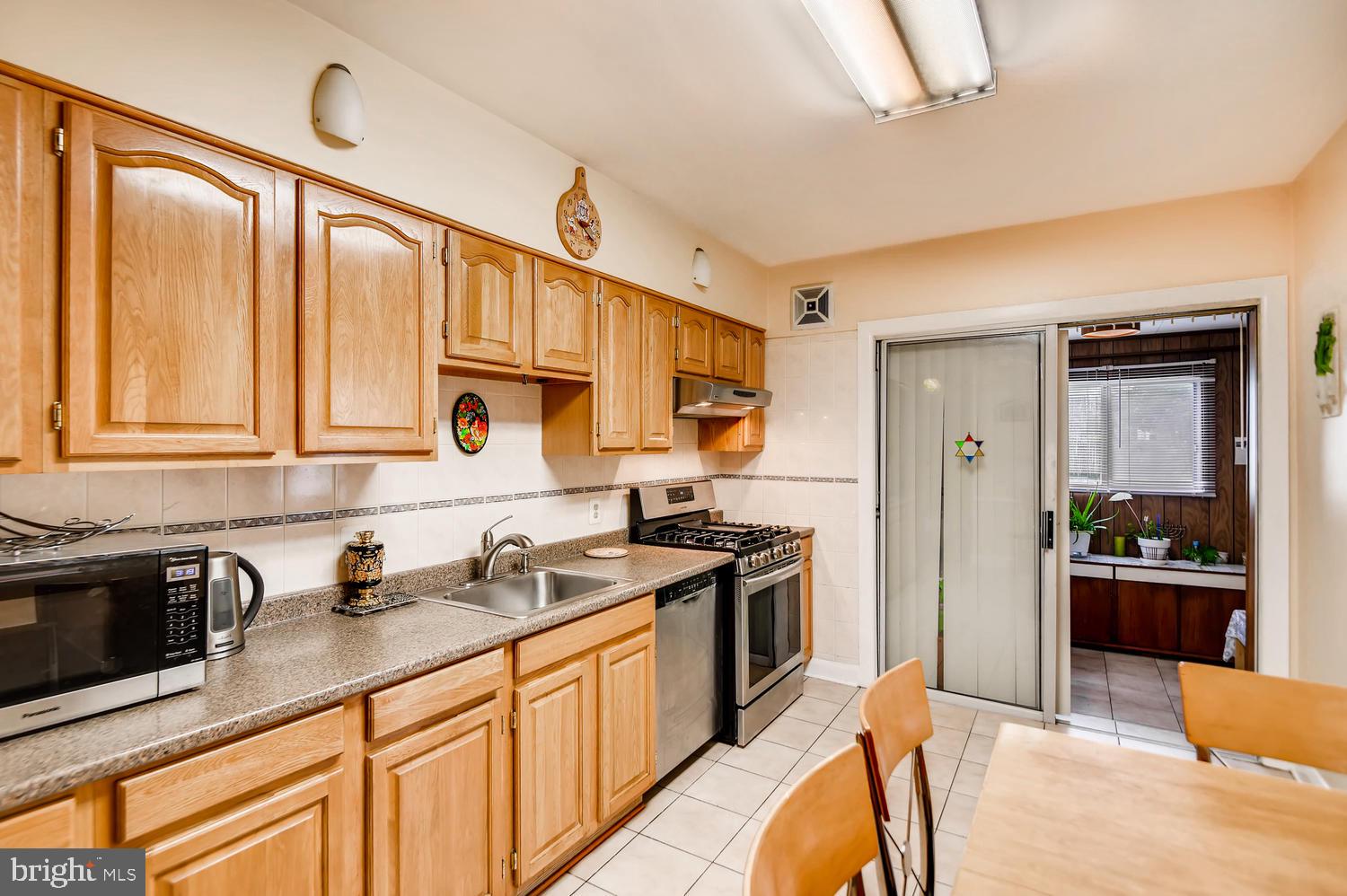 4015 Fallstaff Road Baltimore, MD 21215 - Photo 10 of 28