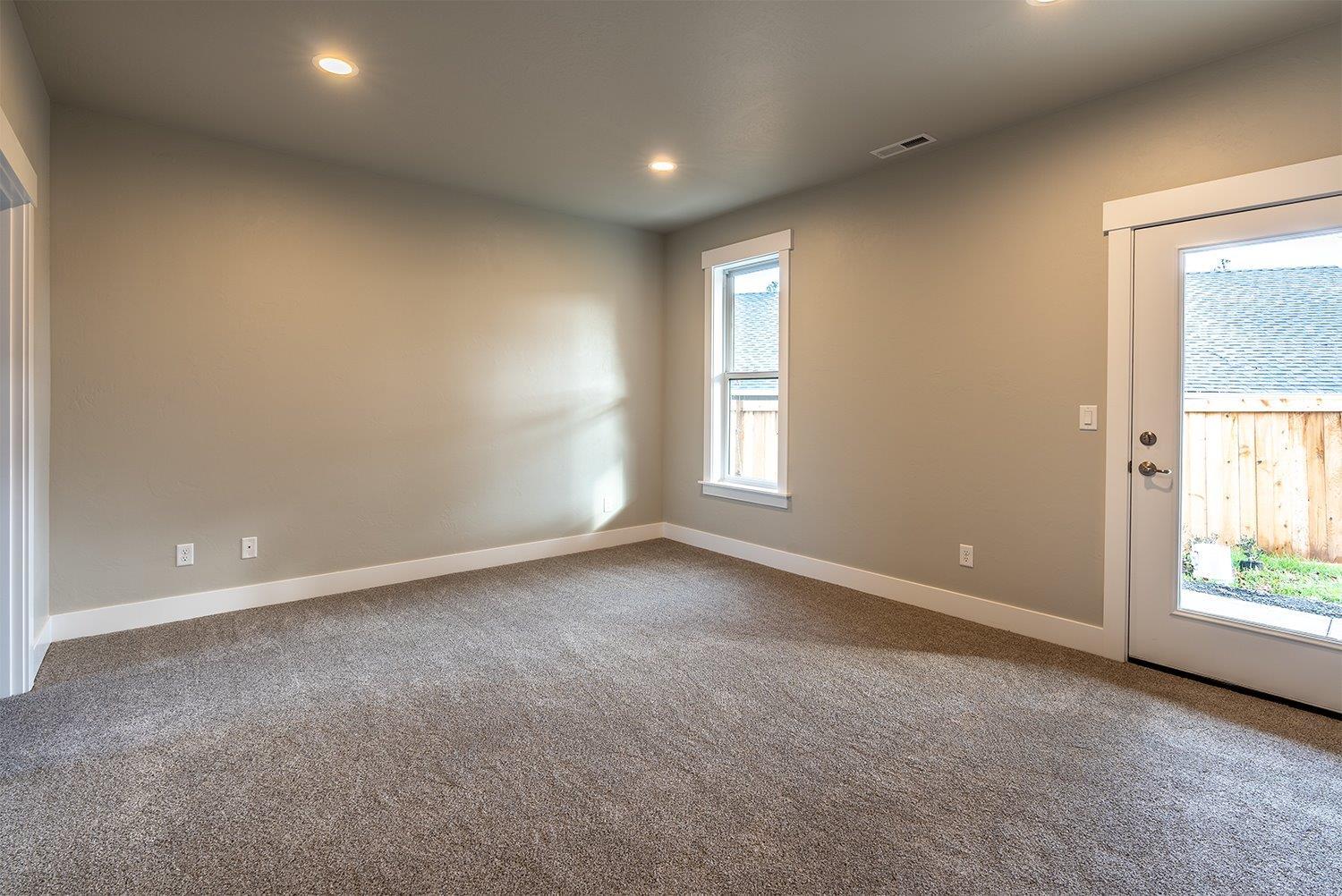 3639 Hilsinger Road Phoenix, OR 97535 - Photo 13 of 19 Additional Photo