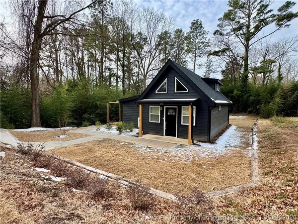 $1,500 | 313 North Moore Street, Sanford, NC 27330