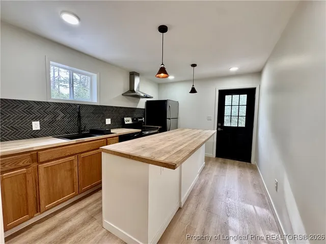 $1,600 | 313 North Moore Street, Sanford, NC 27330