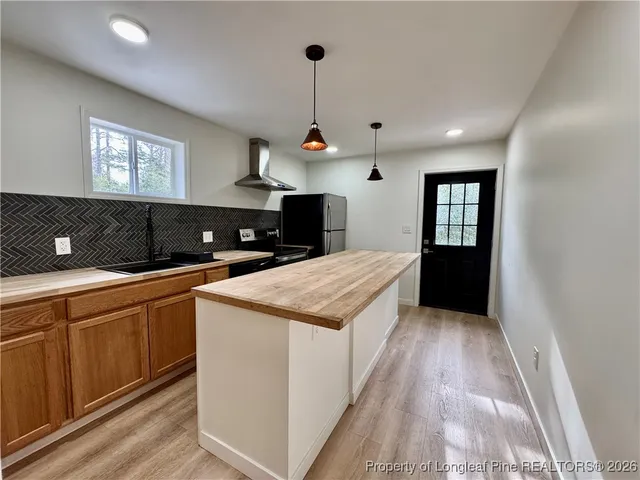 $1,600 | 313 North Moore Street, Sanford, NC 27330