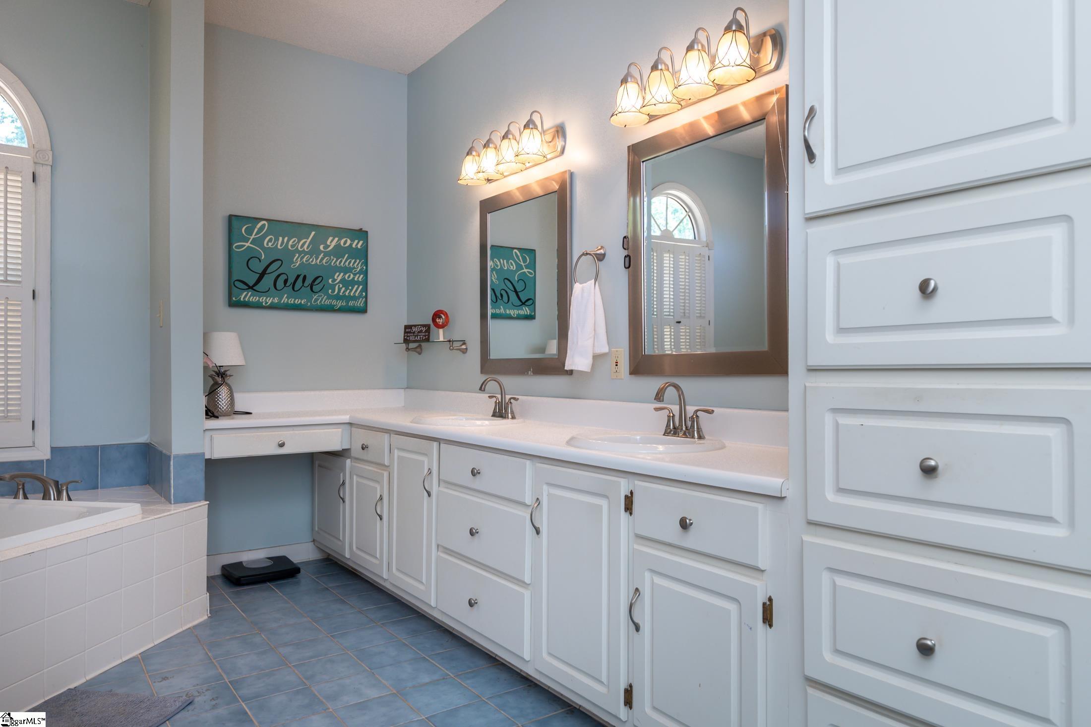 413 Cathey Road Anderson, SC 29621 - Photo 13 of 26