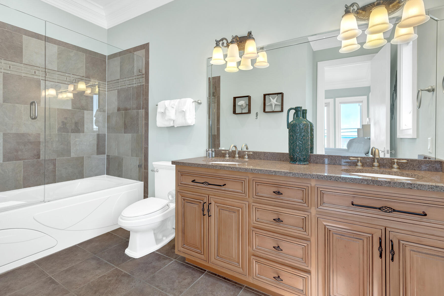 19106 Front Beach Road, Unit A Panama City Beach, FL 32413 - Photo 18 of 48 Master Bathroom