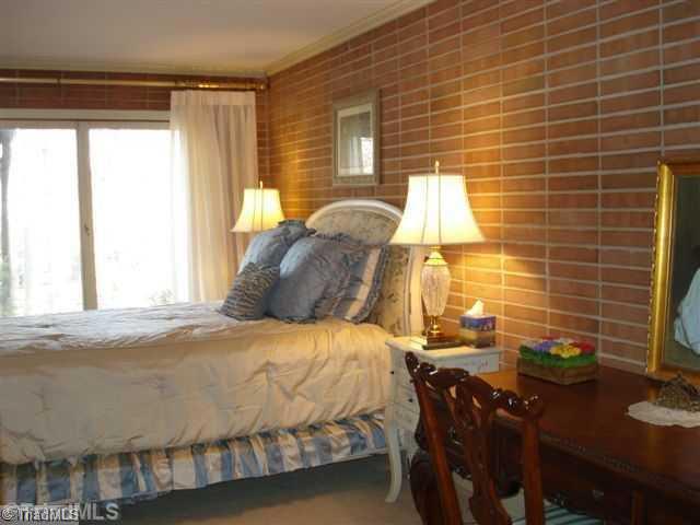 948 Nottingham Road High Point, NC 27262 - Photo 14 of 16 3rd Bedroom.
