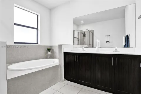 $565,000 | 13345 Southwest 284th Terrace, Homestead, FL 33033