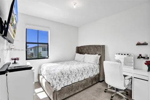 $565,000 | 13345 Southwest 284th Terrace, Homestead, FL 33033