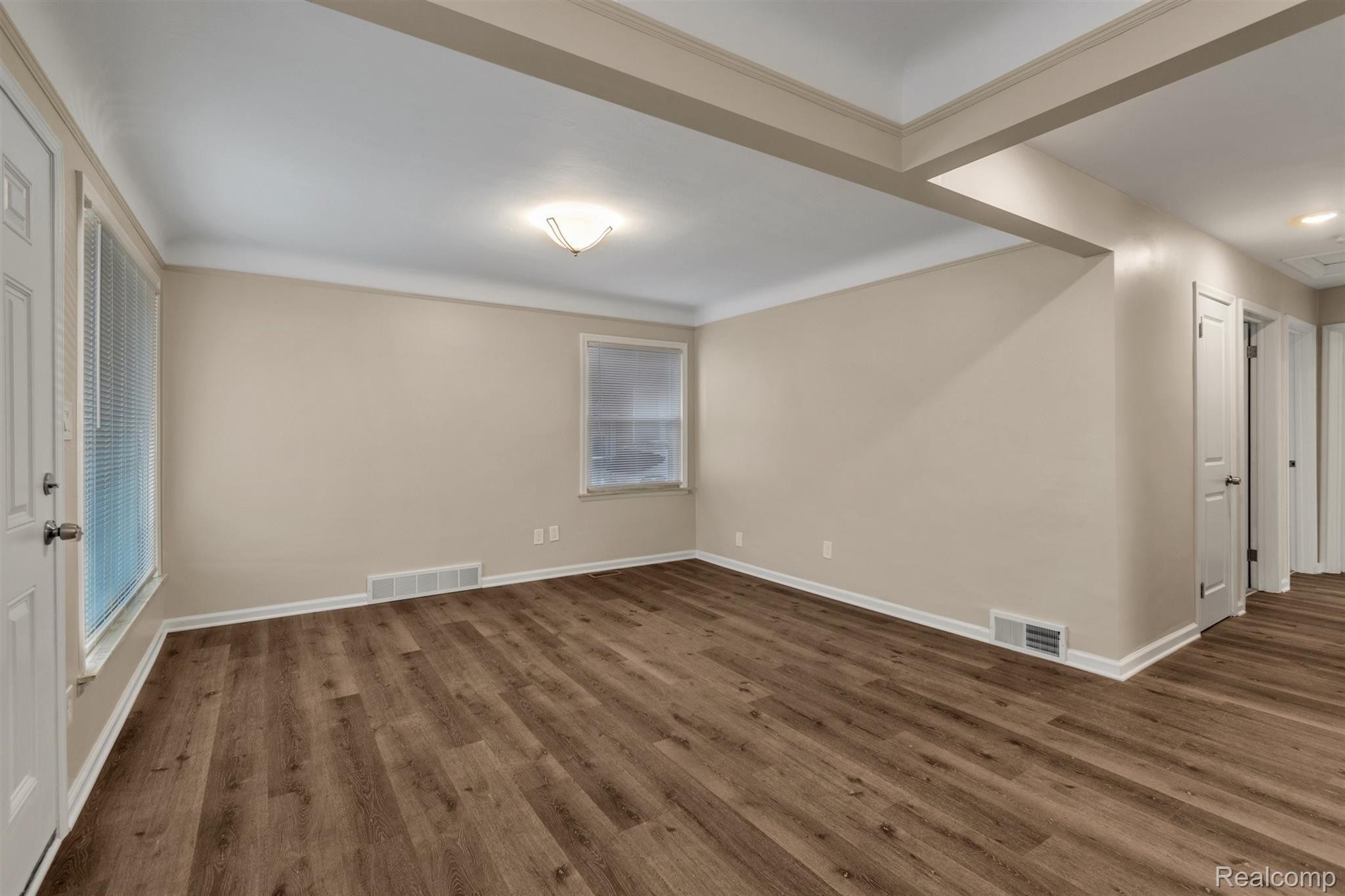 9952 Appleton Avenue Redford, MI 48239 - Photo 7 of 23 Living Room with new flooring
