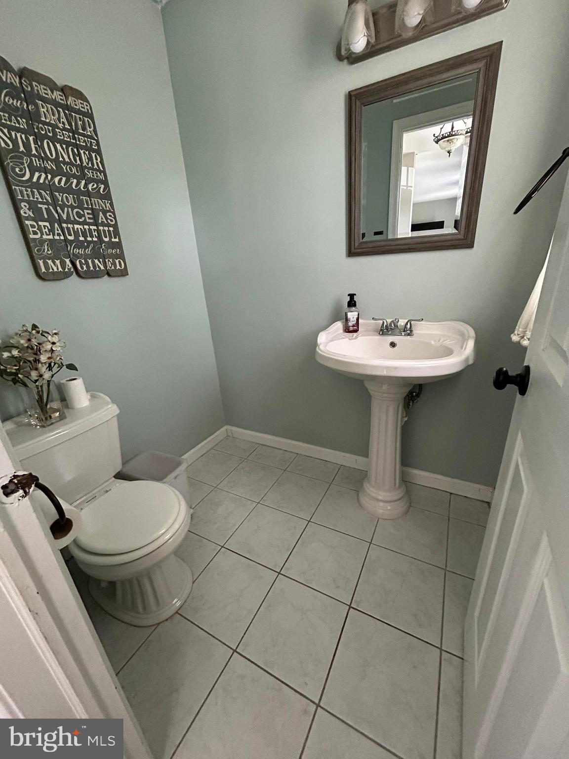 21 Matthew Drive Reading, PA 19608 - Photo 11 of 32 Convenient first floor powder room