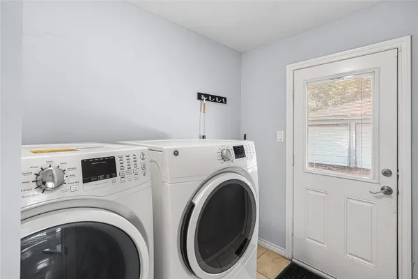 $2,400 | 6002 McKnight Street, Houston, TX 77035